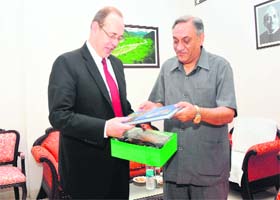 British High Commissioner James David Bevan meets Uttarakhand Chief Minister Vijay Bahuguna in Dehradun on Monday evening