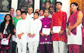 MP Pawan Kumar Bansal along with students felicitated at Gandhi Smarak in Chandigarh on Wednesday