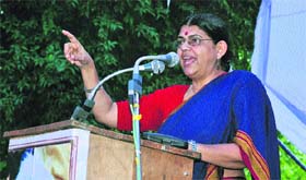 Sudha Sunder Raman, general secretary of the association, addresses at the convention in Hisar.