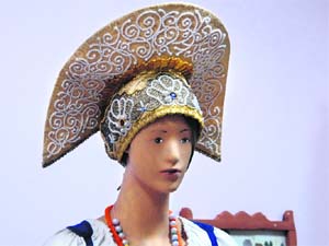Headdress that is no less than a crown
