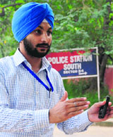 Harpreet Singh Walia, who caught a man trying to give the police the slip. 