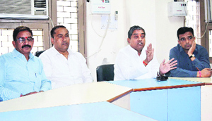 Residents and opposition ward councillors express displeasure over the preventive measures being taken by the civic body and Health Department in controlling dengue virus during a meeting in Haridwar on Friday. 