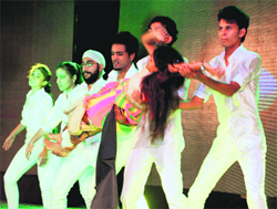 Artistes of Shobhanya Kala Kendra perform dance drama Changing facets of Durga at Guru Nanak Bhawan on Saturday. tribune photo: Inderjeet Verma