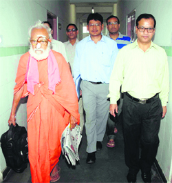 Swami Sanand being taken to Mathura from Doon Hospital on Saturday.