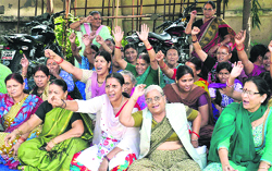 Women activists of the BJP hold a demonstration against the appointments in the partys womens wing in Dehradun on Monday. Tribune photo: Vinod Pundir