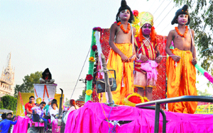 The Zila Valmiki Sabha takes out a shobha yatra in Ludhiana on Tuesday. Photo: Inderjeet Verma