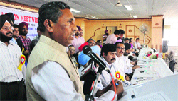 Union Minister for MSME KH Muniyappa addresses industrialists at the UCPMA office in Ludhiana on Tuesday. Photo: Inderjeet Verma 