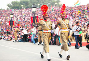 The Retreat ceremony at the Wagah border.