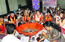Teachers from London take part in a 'havan' at DAV School in Phillaur