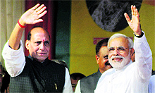 Gujarat Chief Minister Narendra Modi and BJP chief Rajnath Singh at a rally in Kanpur on Saturday