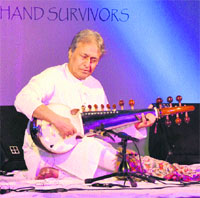 Music maestro Ustad Amjad Ali Khan performs at DLF5 in Gurgaon.