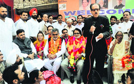 JKPCC chief Saifuddin Soz addresses a gathering during a function to welcome the new members in the Congress in Jammu on Monday. 