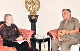 US Ambassador to India Nancy J Powell in conversation with Chief Minister Vijay Bahuguna during her visit to Dehradun on Thursday