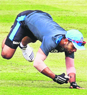 Virat Kohli spilled a couple of catches to allow Australia pile up a big total.