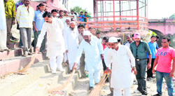 Volunteers from the Muslim community clean Ganga canal in Haridwar on Friday. Tribune photo: Rameshwar Gaur