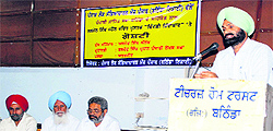 Gurdev Singh Khokha, president of the Punjabi Sahitya Manch, Bathinda, addresses a gathering during a literary seminar organised at Teachers Home on Sunday