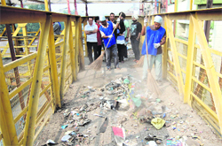 Several NGOs have initiated 'Diwali cleaning' of the city through voluntary cleanliness drives and campaigns in Amritsar. Photo: Sameer Sehgal