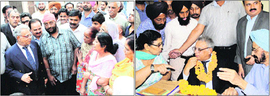 Ex-acting Pak president Wassim Sajjad interacts with residents; and (right) Wassim with Maj-Gen Tirath Singh (retd) and his wife Amarjeet Kaur at Suraj Ganj locality in Jalandhar on Monday. 