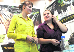 Foreign students Emilia and Andrada are doing internship at a company in Ludhiana. 