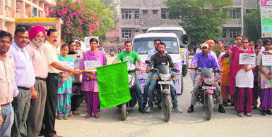 Civil Surgeon Dr Ajay Sahni flags off a dengue awareness rally at the Civil Hospital in Bathinda on Tuesday. 