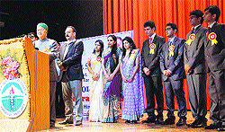 Chief Minister Virbhadra Singh addresses a gathering on the annual day function of the DRPGMC, Tanda, in Kangra on Monday