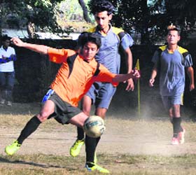 Players in action during a match in the 3rd Jaideep Bhandari Memorial Football Tournament in Dehradun on Wednesday