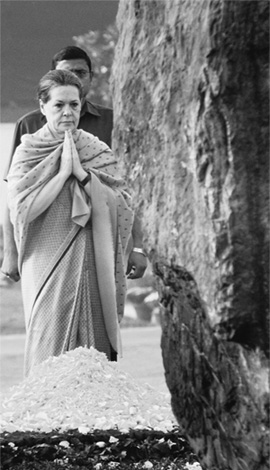 Congress president Sonia Gandhi pays tribute to former Prime Minister Indira Gandhi at Shakti Sthal on her 29th death anniversary in New Delhi on Thursday. 