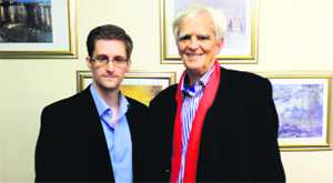 German Green Party parliamentarian Hans-Christian Stroebele with former US National Security Agency contractor Edward Snowden (L) at an undisclosed location in Moscow. 