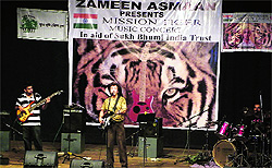 Sandeep Waraich performs on stage