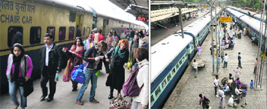 A heavy rush of passengers at the Amritsar railway station. 
