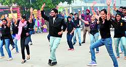  MAD, a youth organisation that imparts education to underprivileged children, celebrated its seventh birthday by expressing gratitude to hundreds of people. The celebrations started on November 1. The youngsters spread happiness and hug people