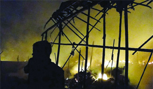 A jhuggi cluster of Ghazipur caught fire in New Delhi on Monday evening.