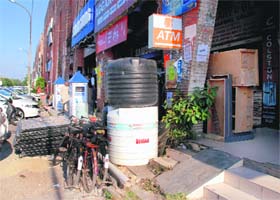 Violations at markets of Sectors 11 in Panchkula
