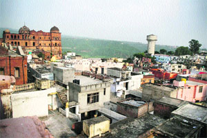 A view of Jammu city with the Mubark Mandi complex in the backdrop. 