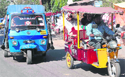 The plying of battery- operated rickshaws has been stopped following the ARTOs directions in Haridwar on Thursday: Tribune photo: Rameshwar Gaur