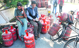 Durbar Move employees in Jammu are not getting LPG cylinders at subsidised rates.