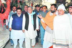 Ambala Congress MLA Vinod Sharma launches his Jan Sampark Abhiyan from Jyotisar in Kurukshetra on Tuesday. 