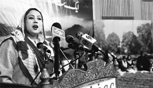 Sabeeha Naaz during a poetry function in Srinagar on Tuesday. 