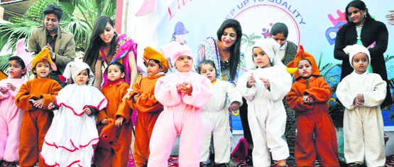 Tiny tots perform at the annual function of Little Twinkles Kidz-e Pre School in Dehradun on Friday.
