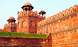 the upkeep of Red Fort (below) is wanting due to shortage of funds