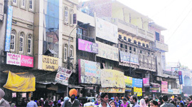 Hotels near the Golden Temple in Amritsar.