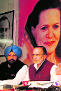 Congress MLA Kewal Dhillon (left) at a press meet in Bhopal