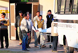 The deceaseds kin take the body to their residence