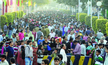 Visitors throng Pragati Maidan to see the India International Trade Fair-2013 in New Delhi on Wednesday.