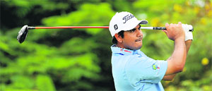 After finishing Day One on top, Bhullar didnt let complacency creep in and showed the same touch on Day Two. 