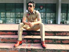 The actor during a shoot for Rangroot