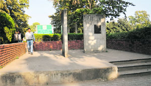 The entrance to the Rose Garden has no provision for the disabled.