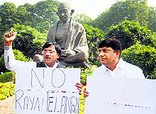 TRS MPs protest against Rayal Telangana at Parliament House in Delhi on Thursday