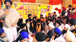Bhai Mokham Singh addresses a gathering at Gurdwara Amb Sahib in Mohali on Friday. Tribune photo: Parvesh chauhan