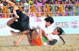The Indian women registered a 59-15 win over USA in the World Cup Kabaddi on Saturday.
